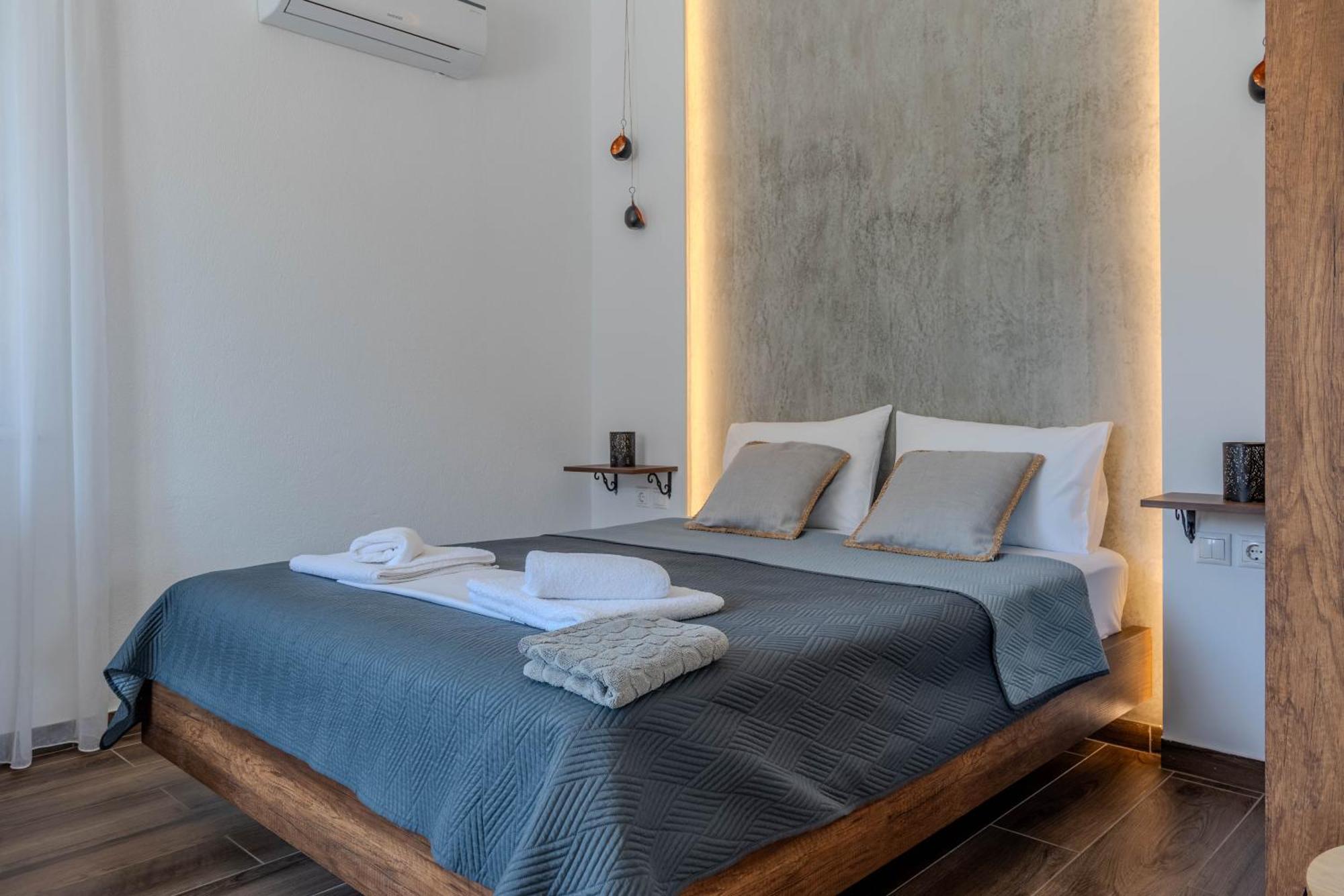 Aigli Luxury Studios 네아 로다 외부 사진